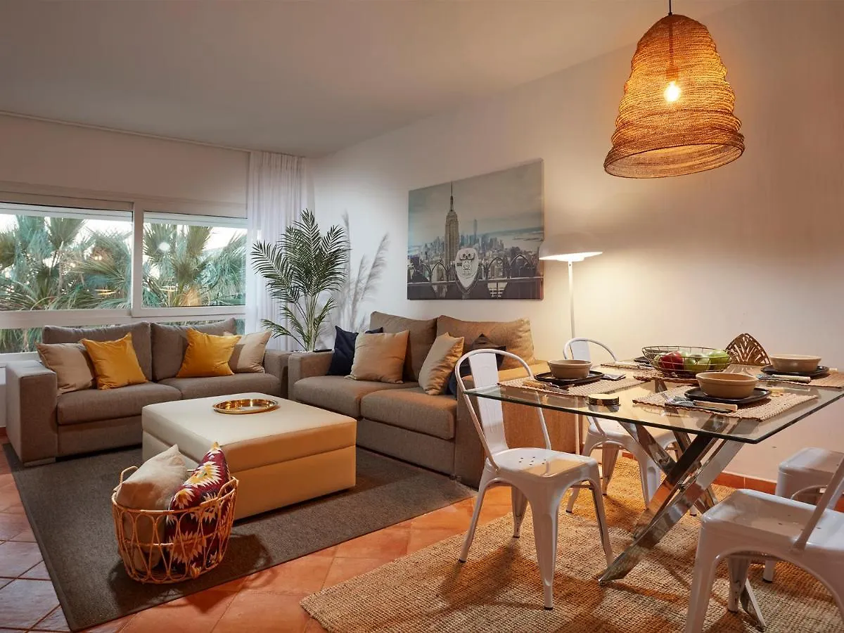 Livescape Playa Rocio Aparthotel Marbella 4*,